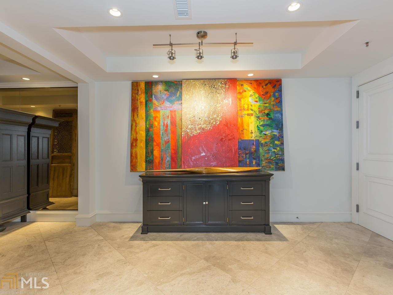 2660 Peachtree Rd - Photo 1