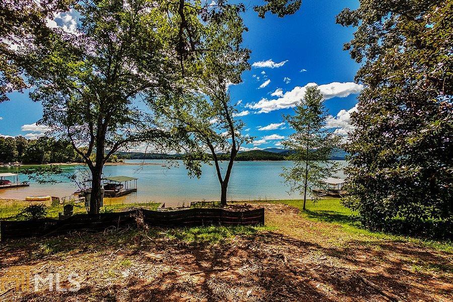 481 Lakeshore Dr - Photo 1