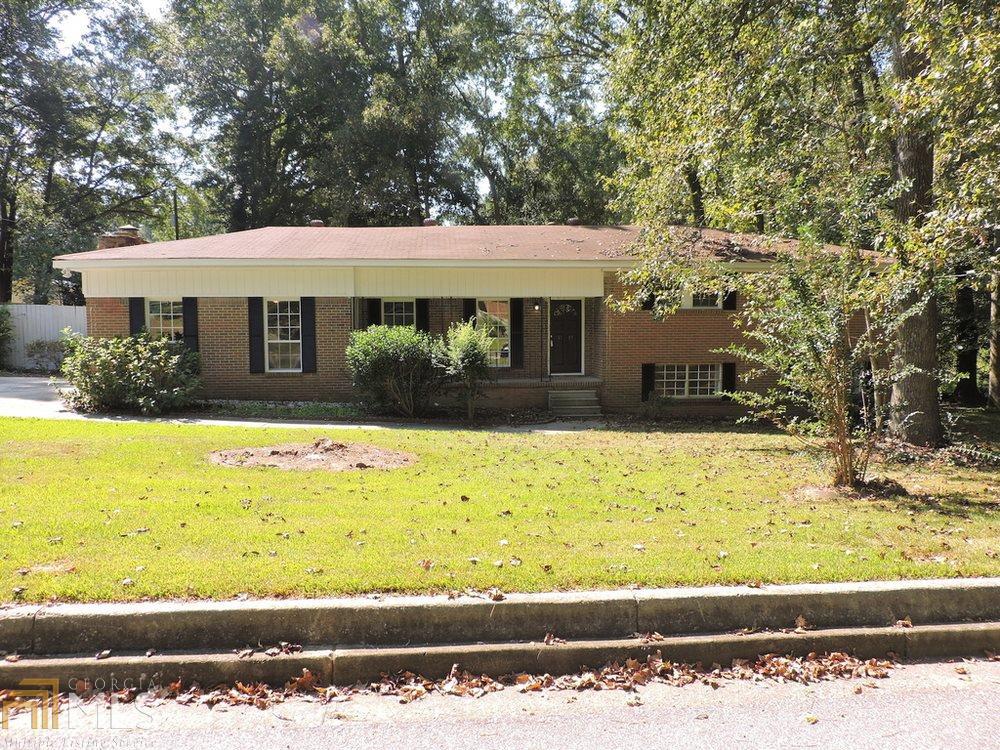 1713 Charles Ave - Photo 1