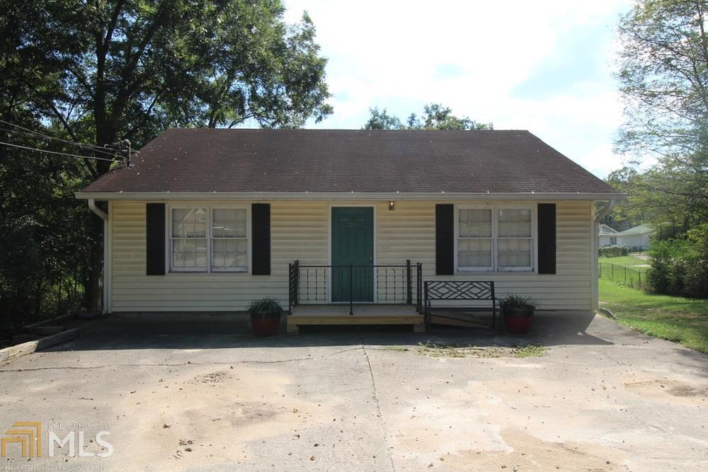 207 Memorial Dr - Photo 1