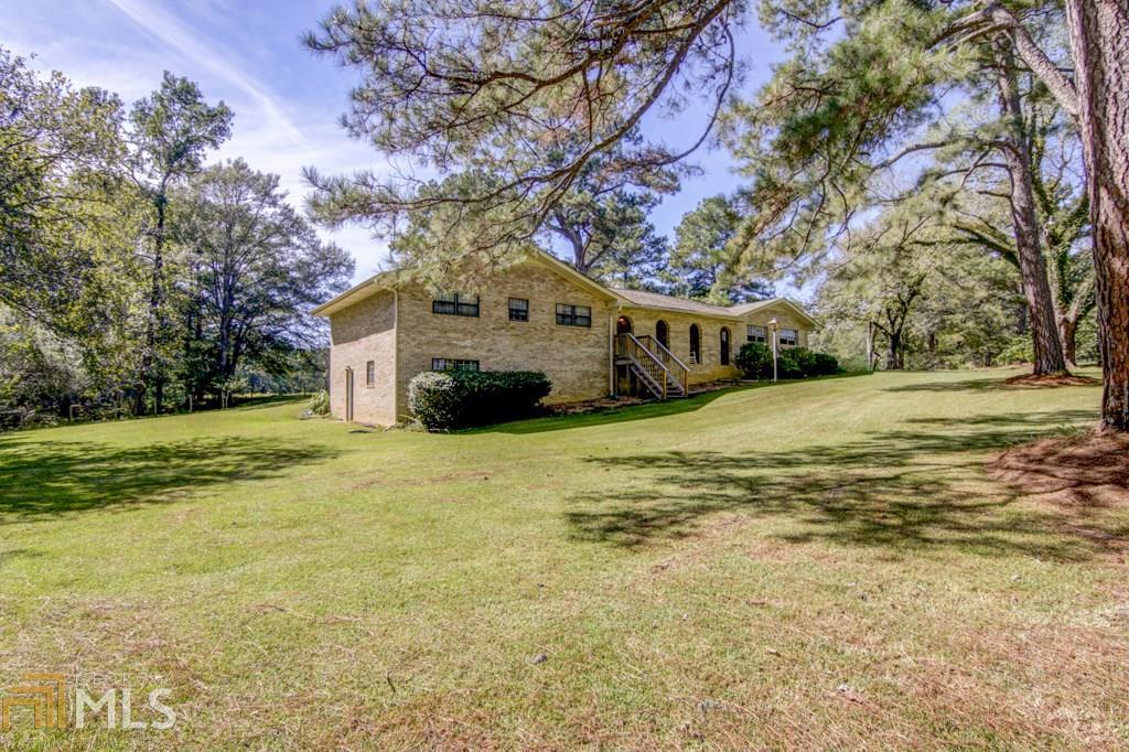 1213 Tri County Rd - Photo 1