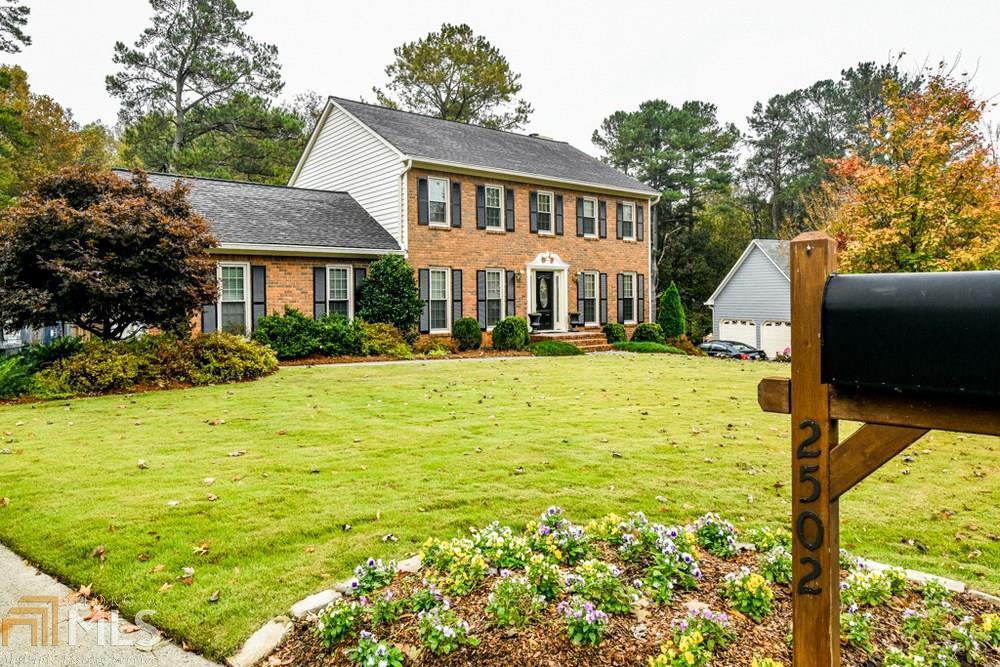2502 Meadowglen Trl - Photo 1