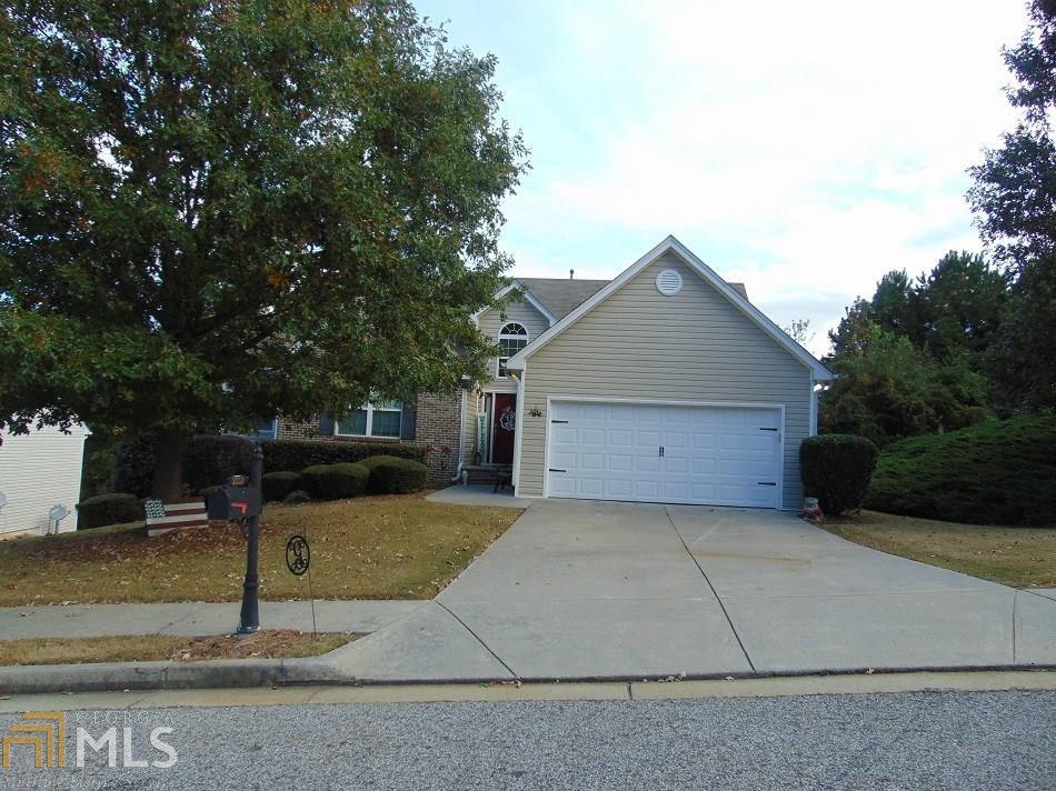 2557 Weycroft Cir - Photo 1