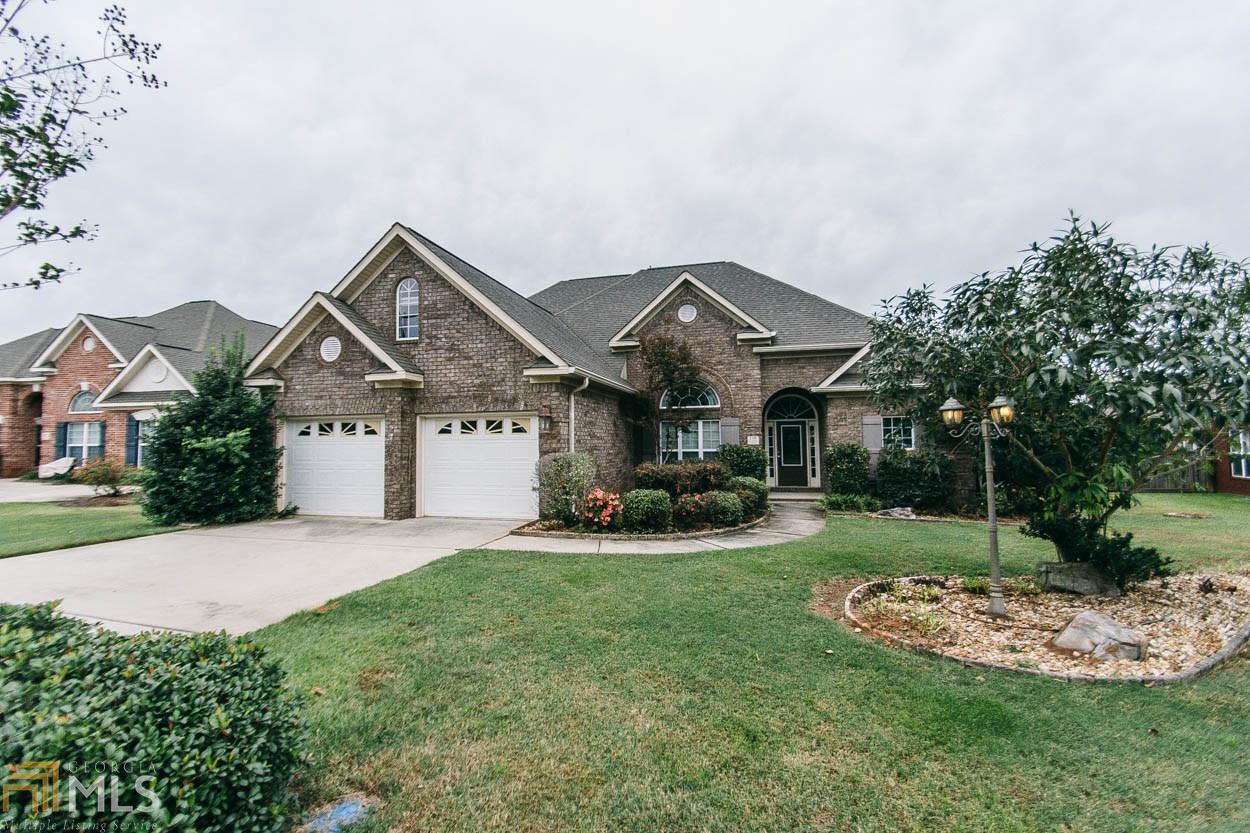 110 Pembroke Pt - Photo 1
