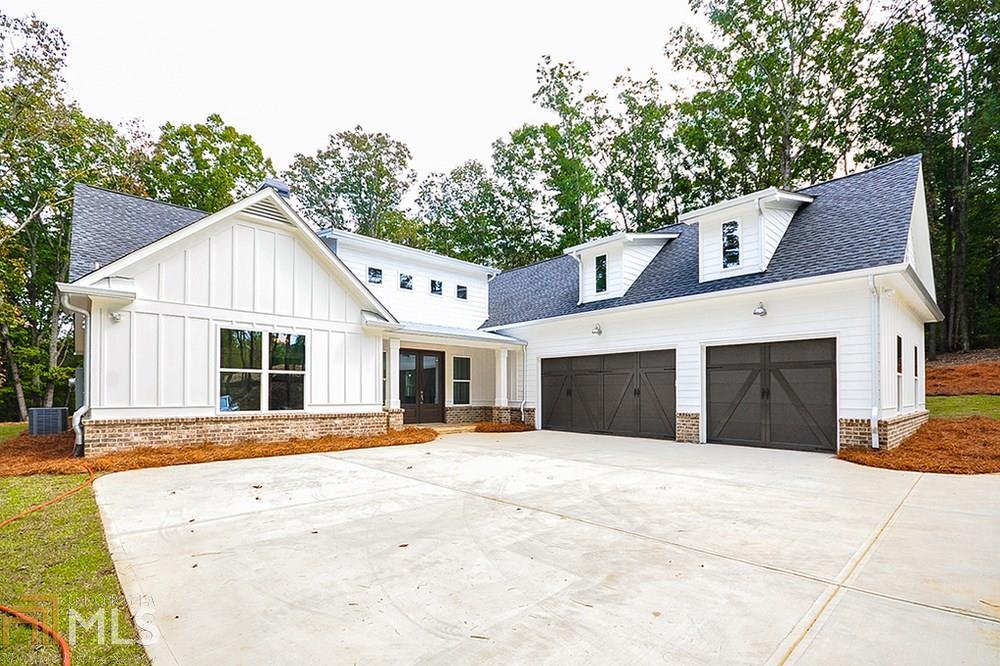 4419 Park Royal Dr - Photo 1