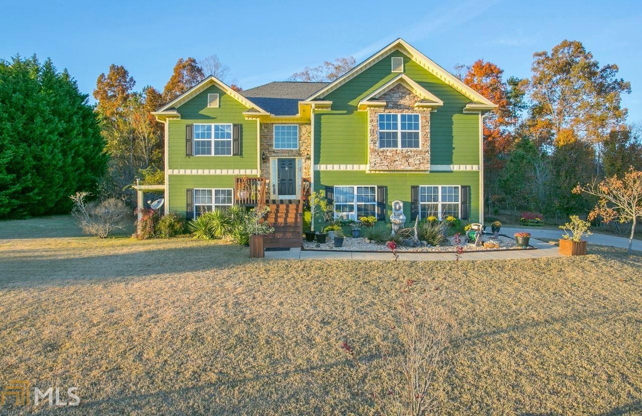 544 Huntington Trl - Photo 1