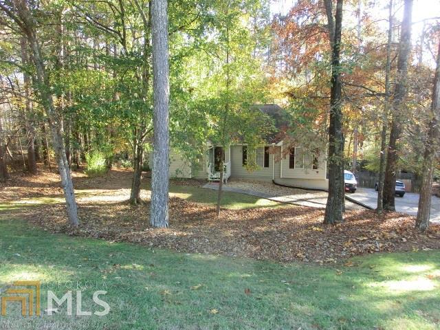 6065 Carriage Dr - Photo 1