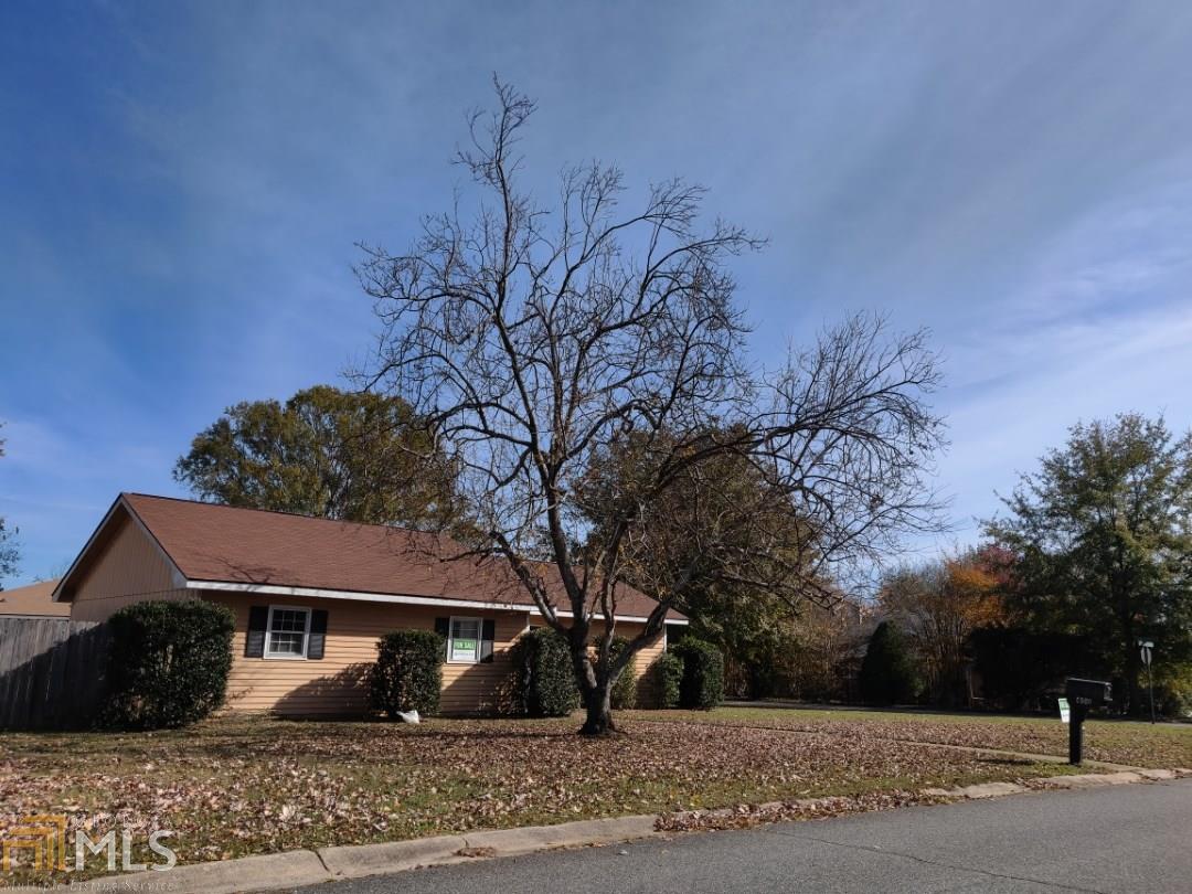 400 Countrywood Dr - Photo 1