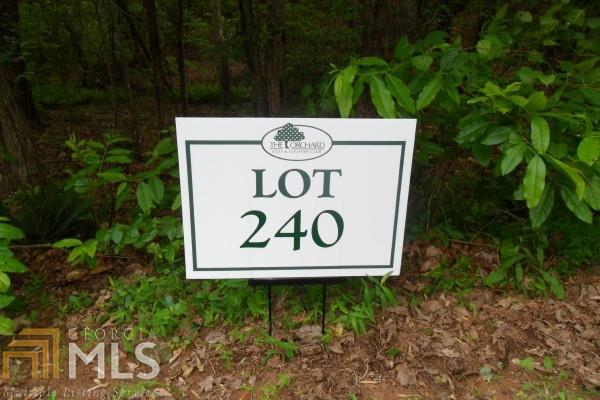 240 Orchard Dr - Photo 1
