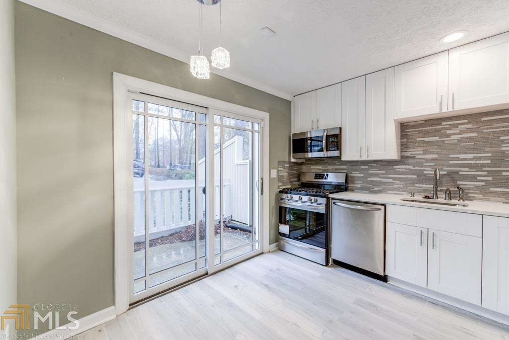 2312 Colonial Dr - Photo 1