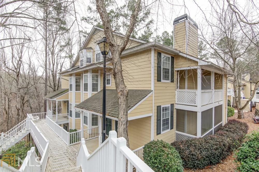 3960 Riverlook Pkwy - Photo 1