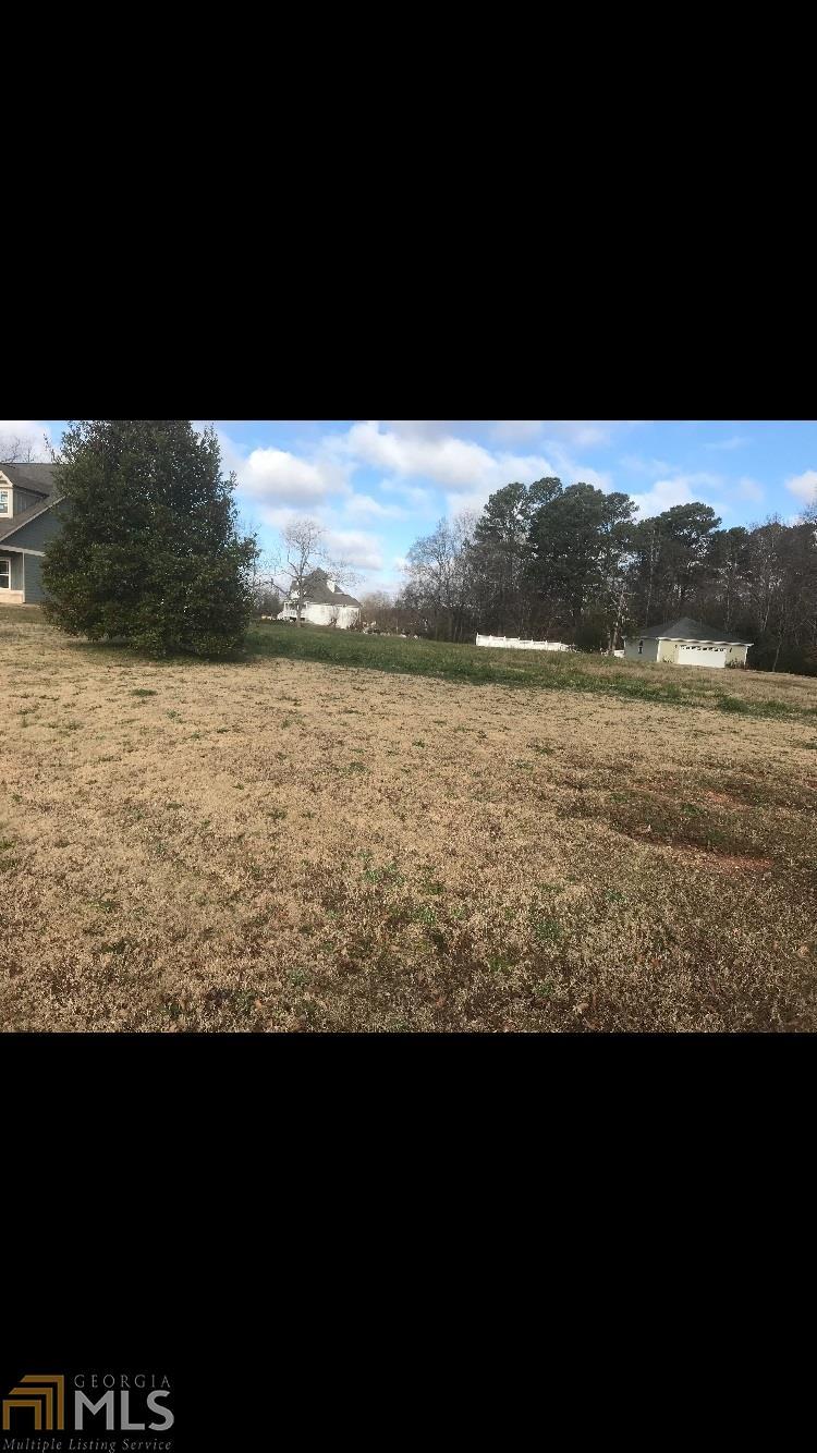 704 Larry Ln - Photo 1