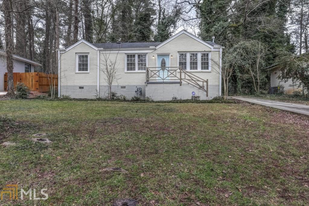 1958 Crestmoore Dr - Photo 1