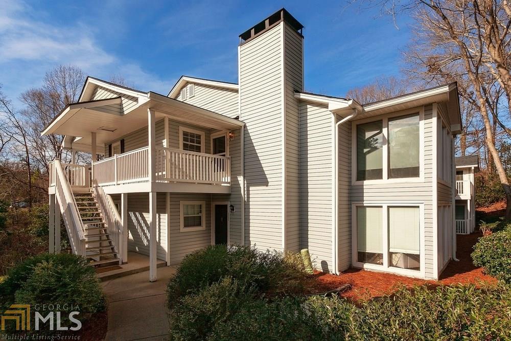 2700 Suwanee Way - Photo 1