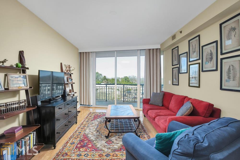 3338 Peachtree Rd - Photo 1