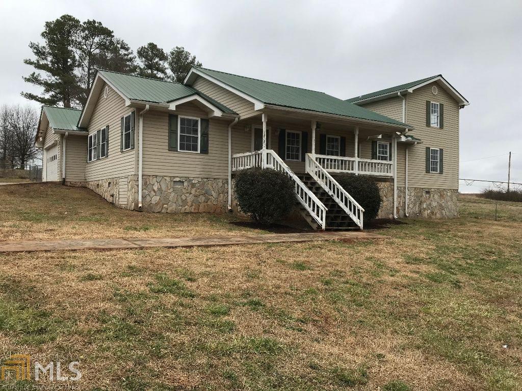 6088 Lavonia Hwy - Photo 1