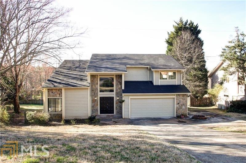 1604 Old Hunters Trce - Photo 1