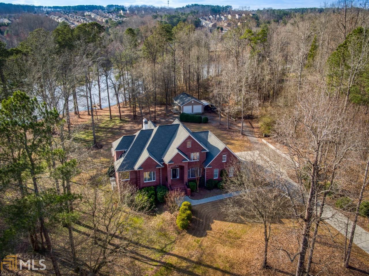365 Hickory Cove Dr - Photo 1