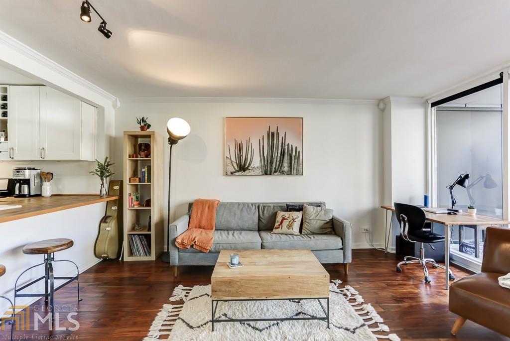 620 Peachtree St - Photo 1