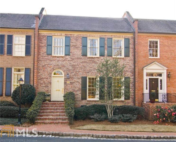 207 Townsend Pl - Photo 1