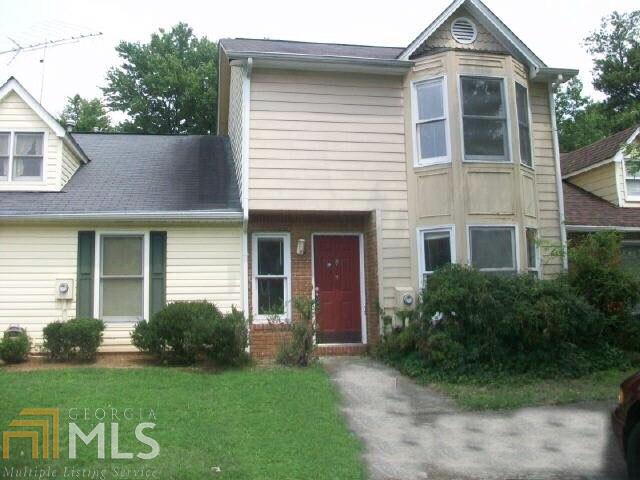 8060 Woodlake Dr - Photo 1