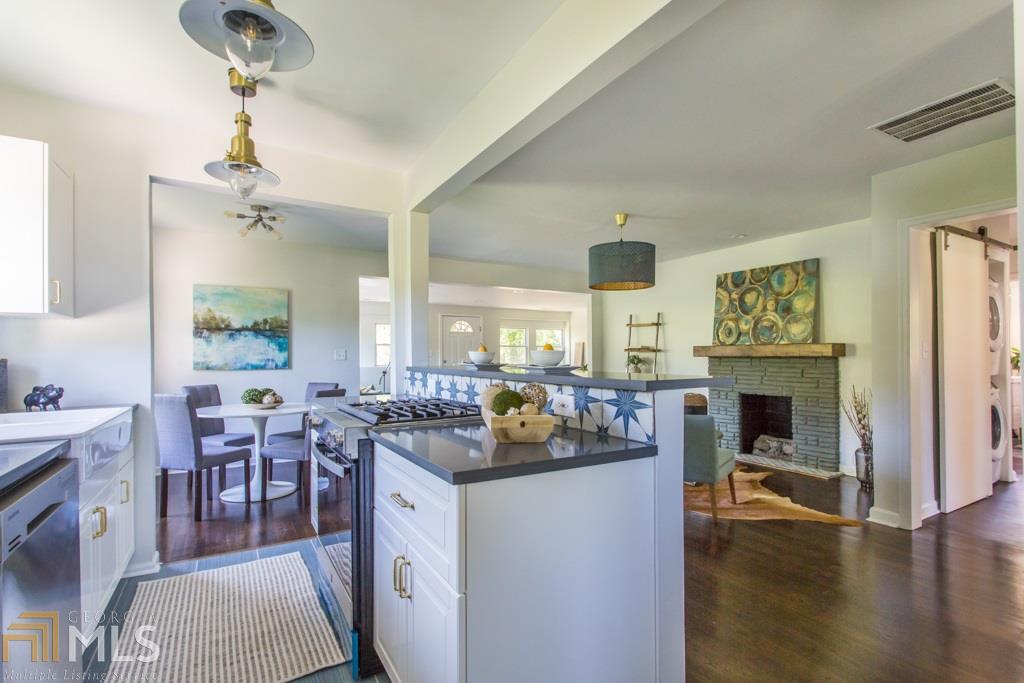 1977 Camellia Dr - Photo 1