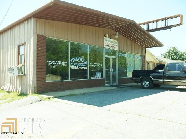 3284 Vineville Ave - Photo 1