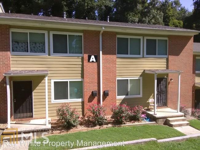 390 W Lake Ave - Photo 1