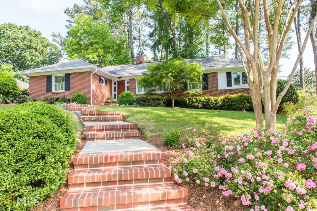 895 Dean Dr - Photo 1