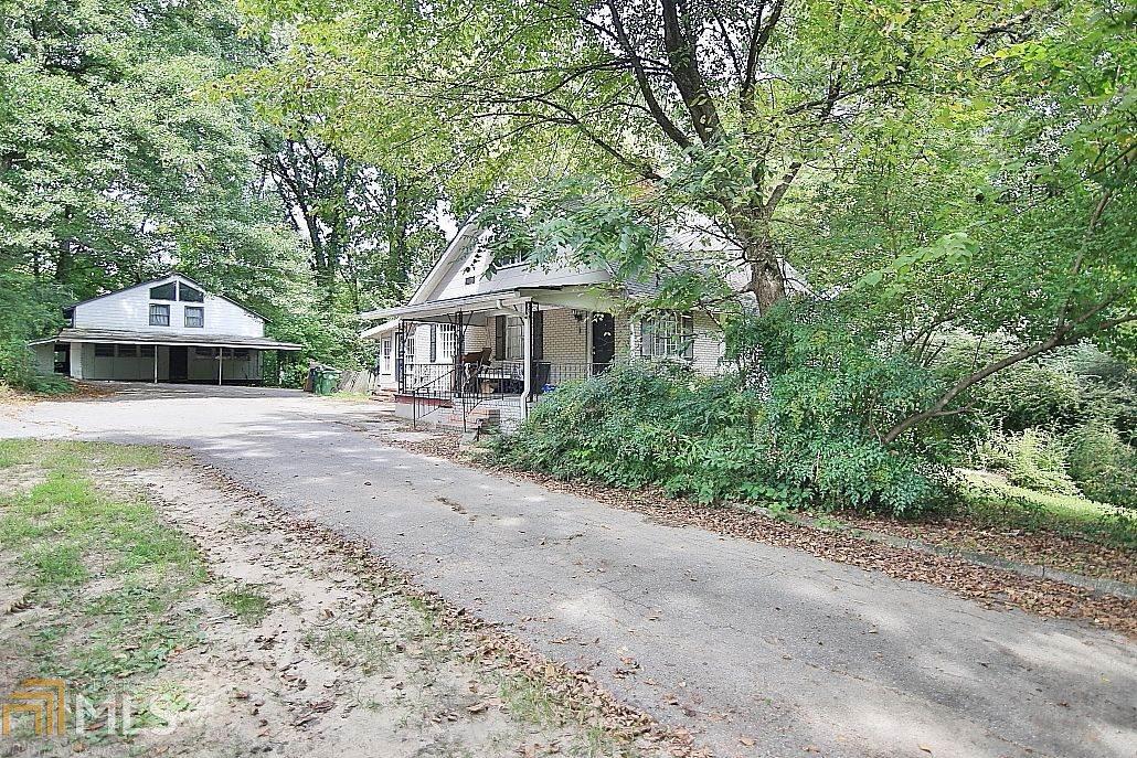 1762 Springer St - Photo 1
