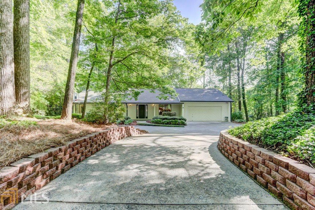 60 Stewart Dr - Photo 1