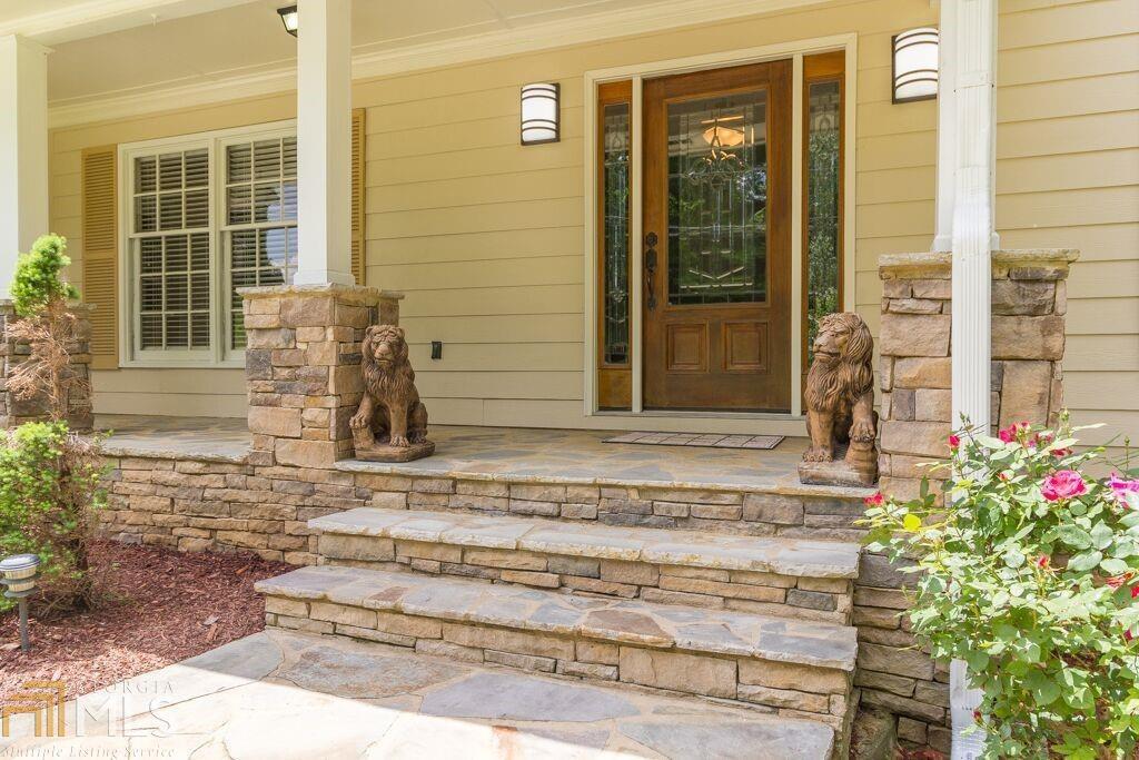 5530 Roberts Dr - Photo 1