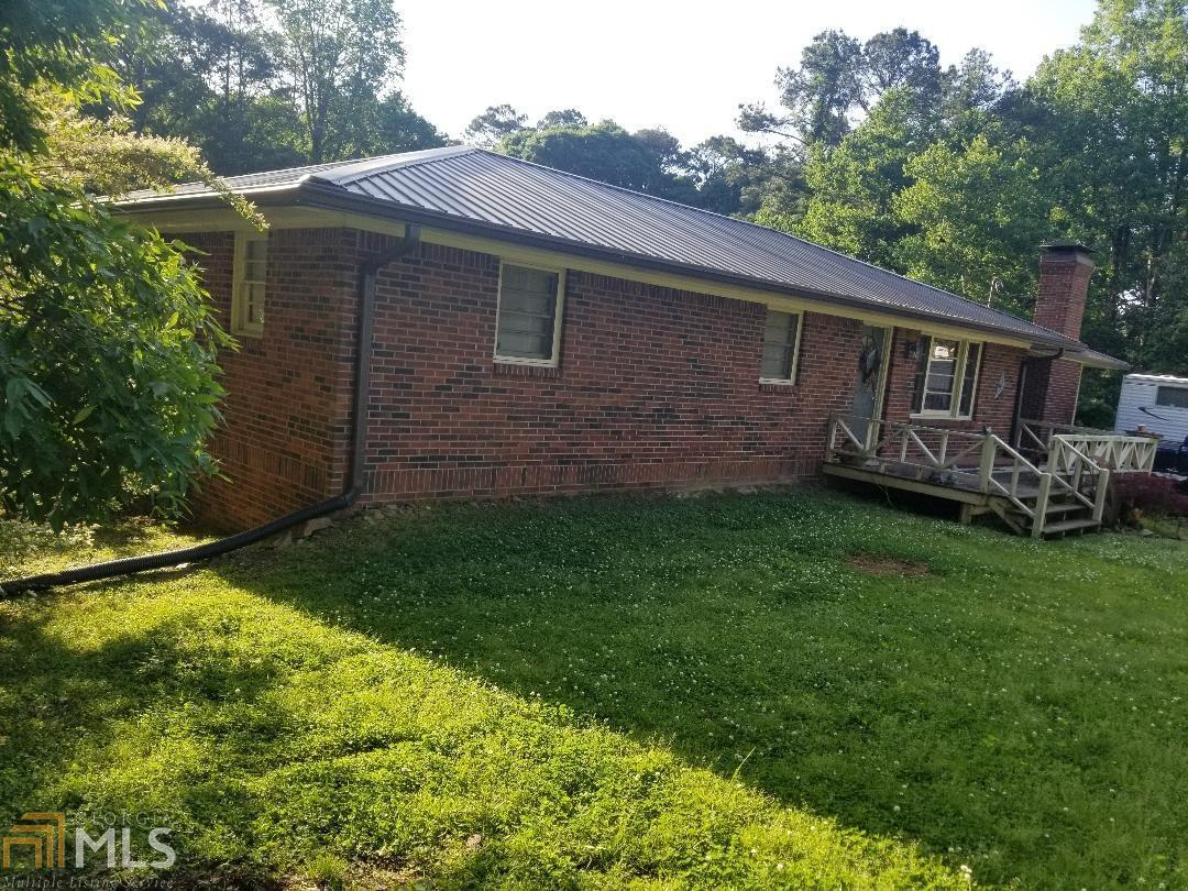1328 Lake Cir - Photo 1
