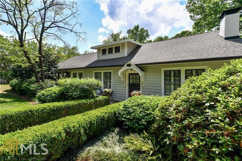 1214 Highland Ave - Photo 1