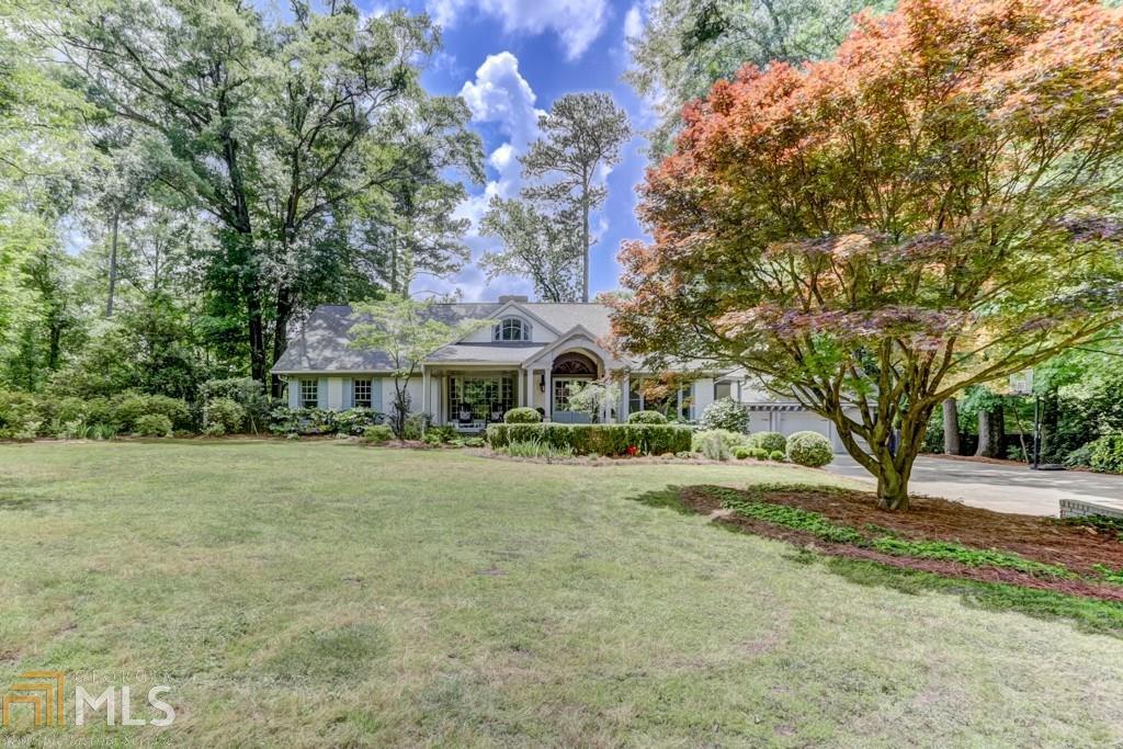 1290 Peachtree Battle Ave - Photo 1