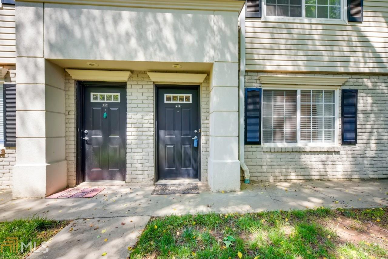 6940 Roswell Rd - Photo 1