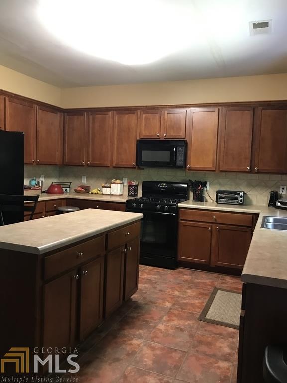 4504 Columbus Cir - Photo 1
