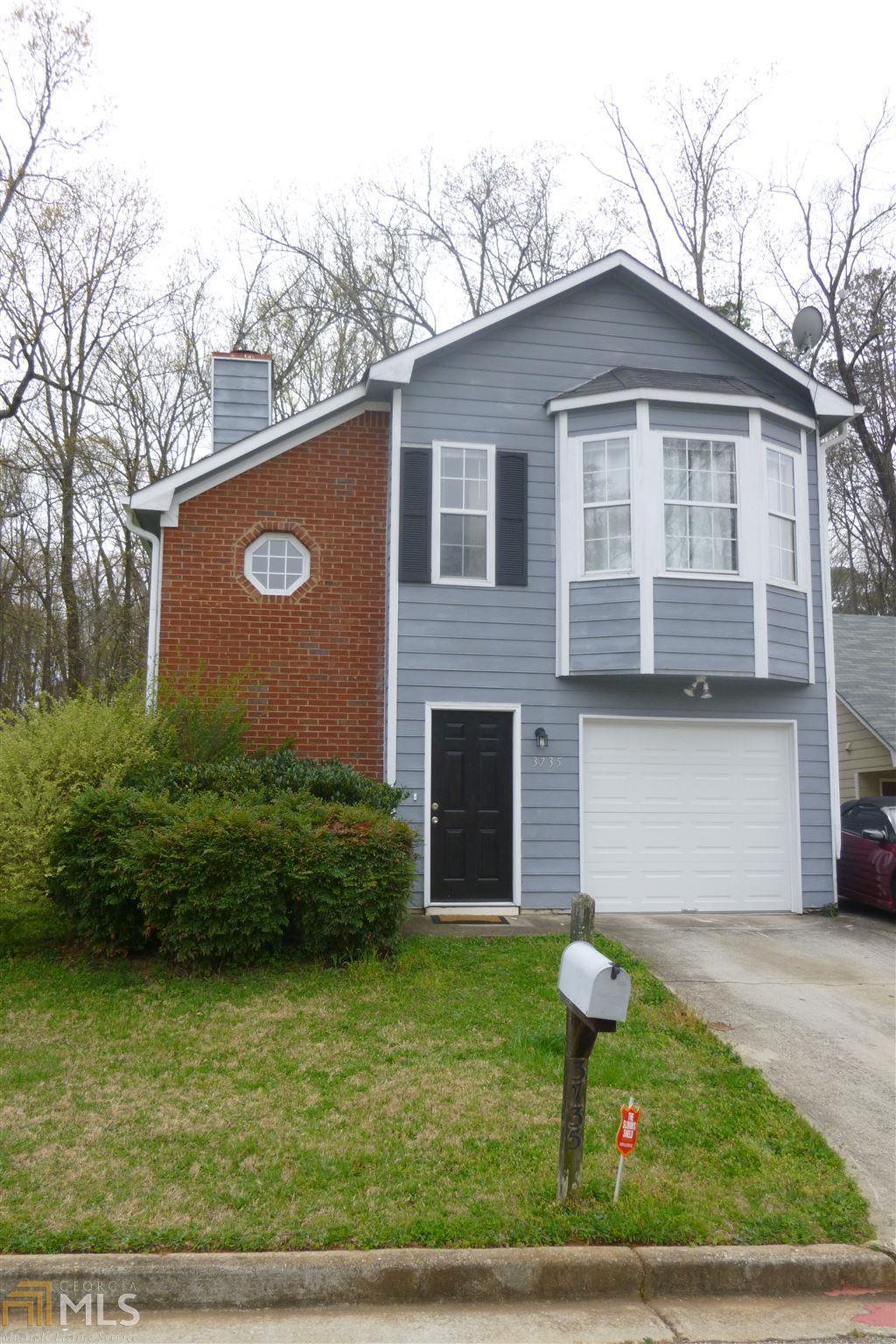 3735 Oakwood Manor - Photo 1
