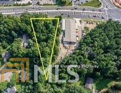 5942 Cumming Hwy - Photo 1