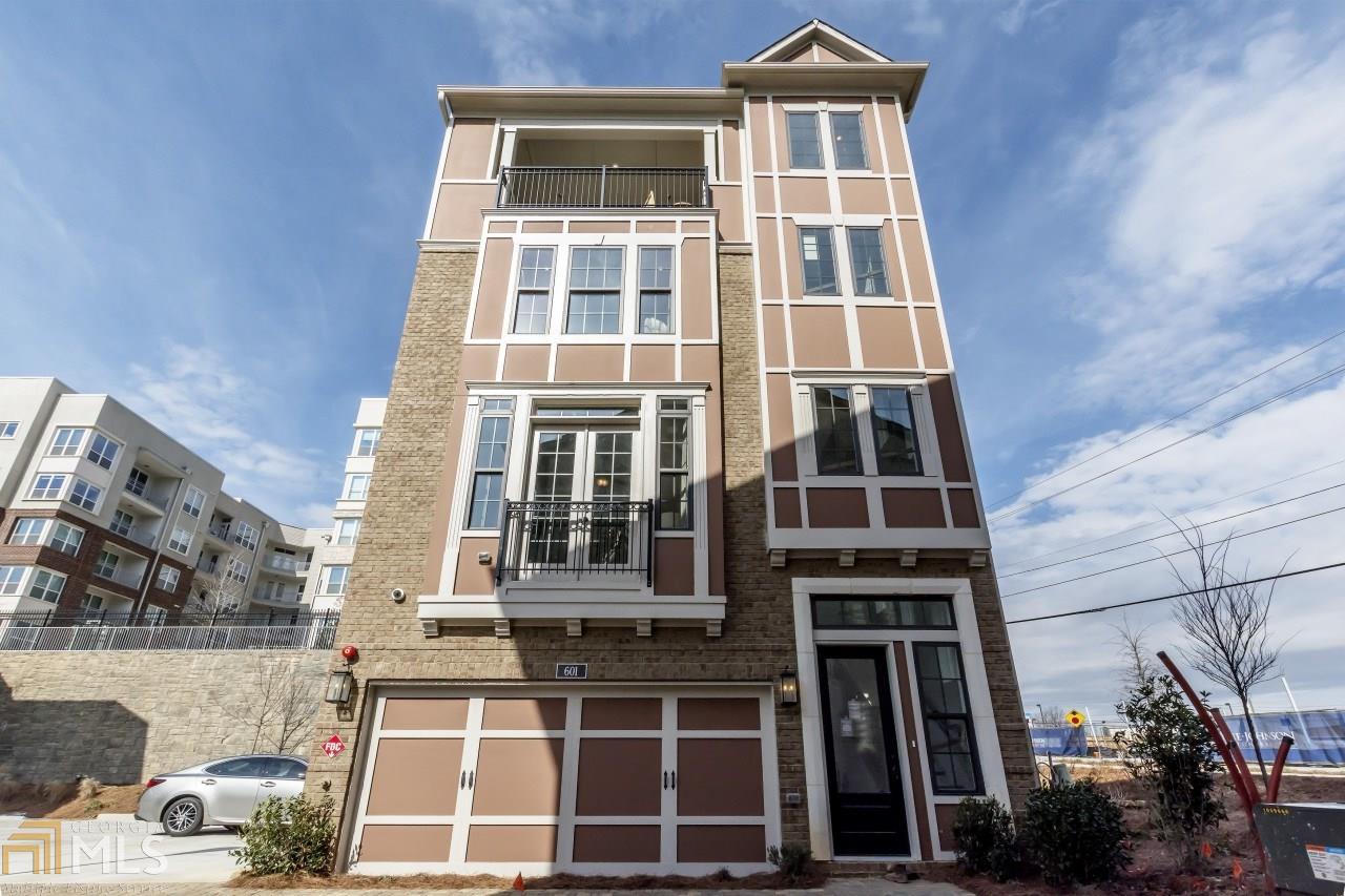 581 Broadview Pl - Photo 1