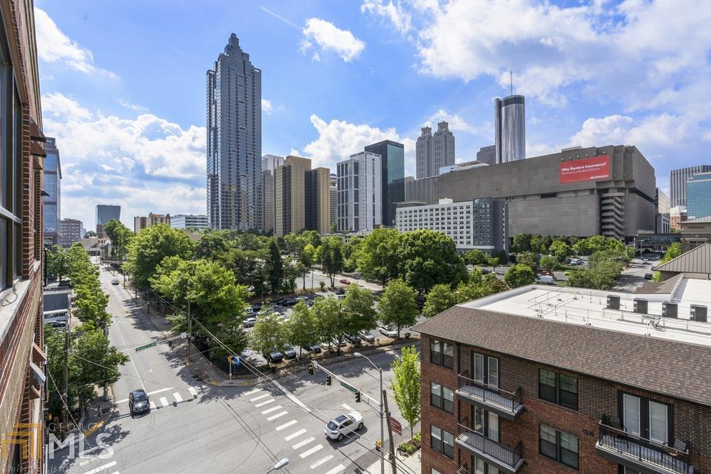 115 Peachtree Pl - Photo 1