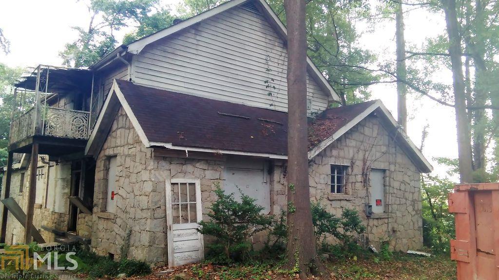 2755 Sylvan Rd - Photo 1