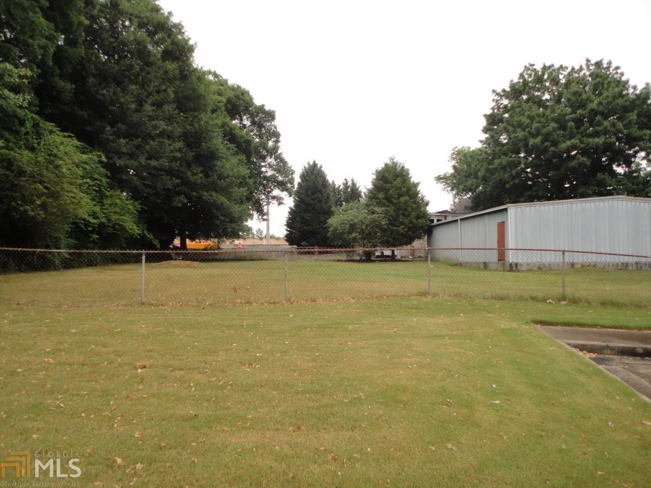2498 Main St - Photo 1