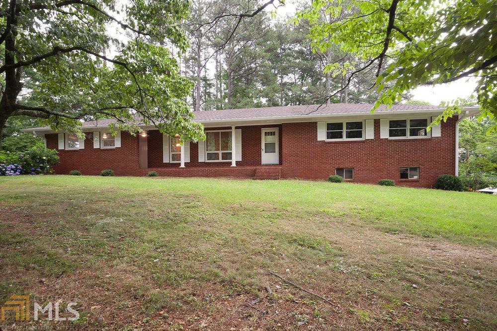 263 Sanders St - Photo 1