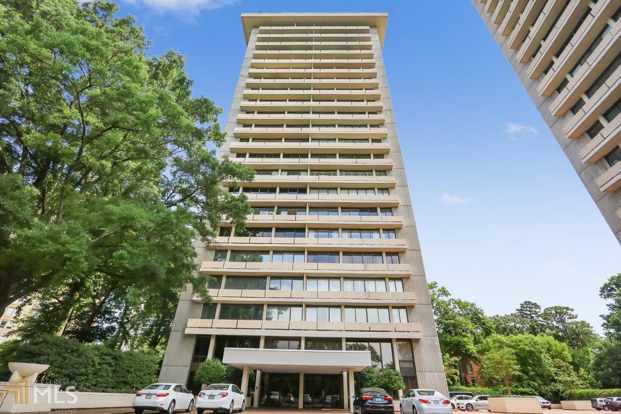 2575 Peachtree Rd - Photo 1