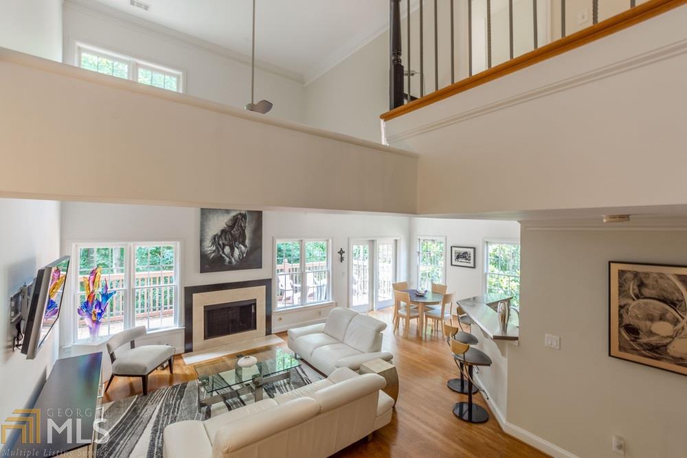 422 Brookview Cir - Photo 1