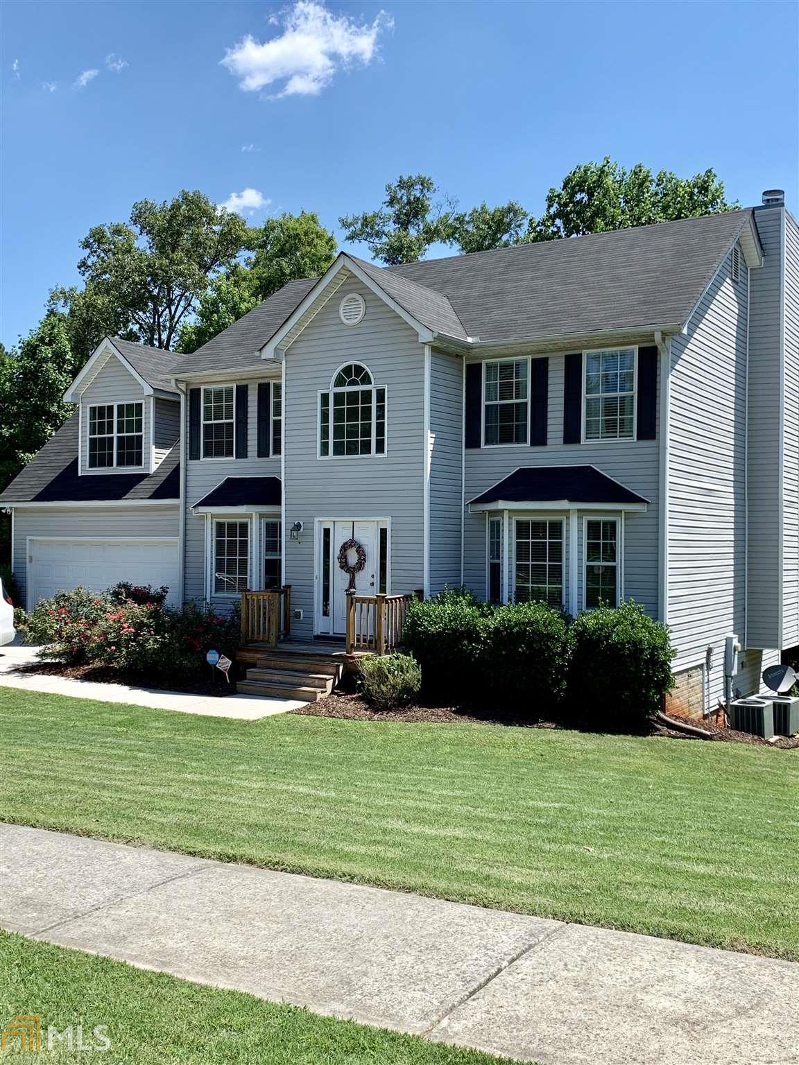 549 Michael Cir - Photo 1