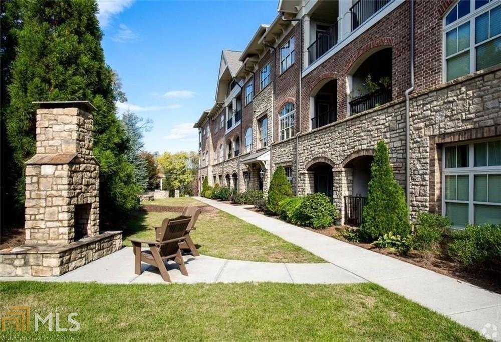 625 Piedmont Ave - Photo 1