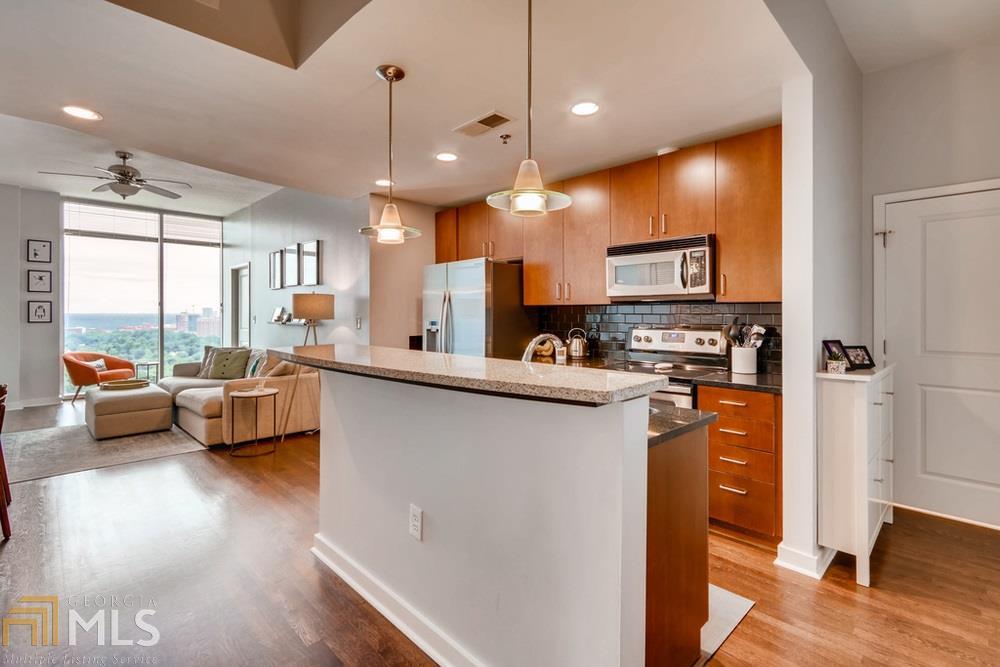 361 17th St - Photo 1