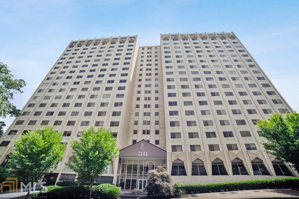 2479 Peachtree Rd - Photo 1